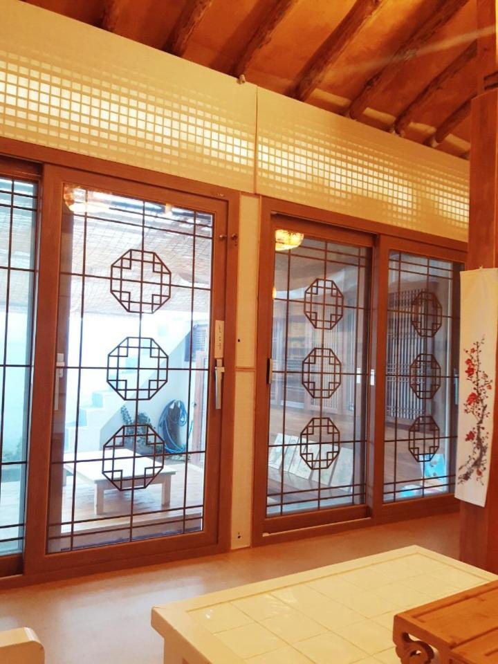 Yujeong Hanok Guesthouse Mokpo Bagian luar foto