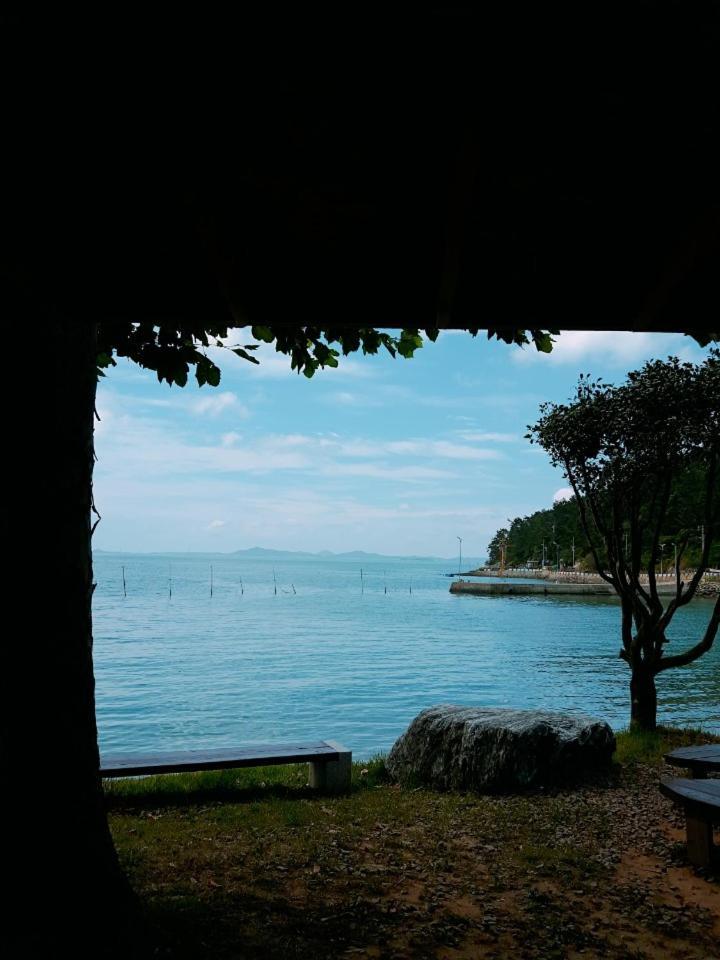 Yujeong Hanok Guesthouse Mokpo Bagian luar foto