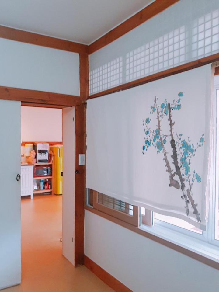 Yujeong Hanok Guesthouse Mokpo Bagian luar foto