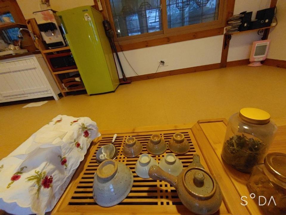 Yujeong Hanok Guesthouse Mokpo Bagian luar foto